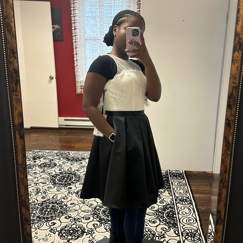 Short color block dress.